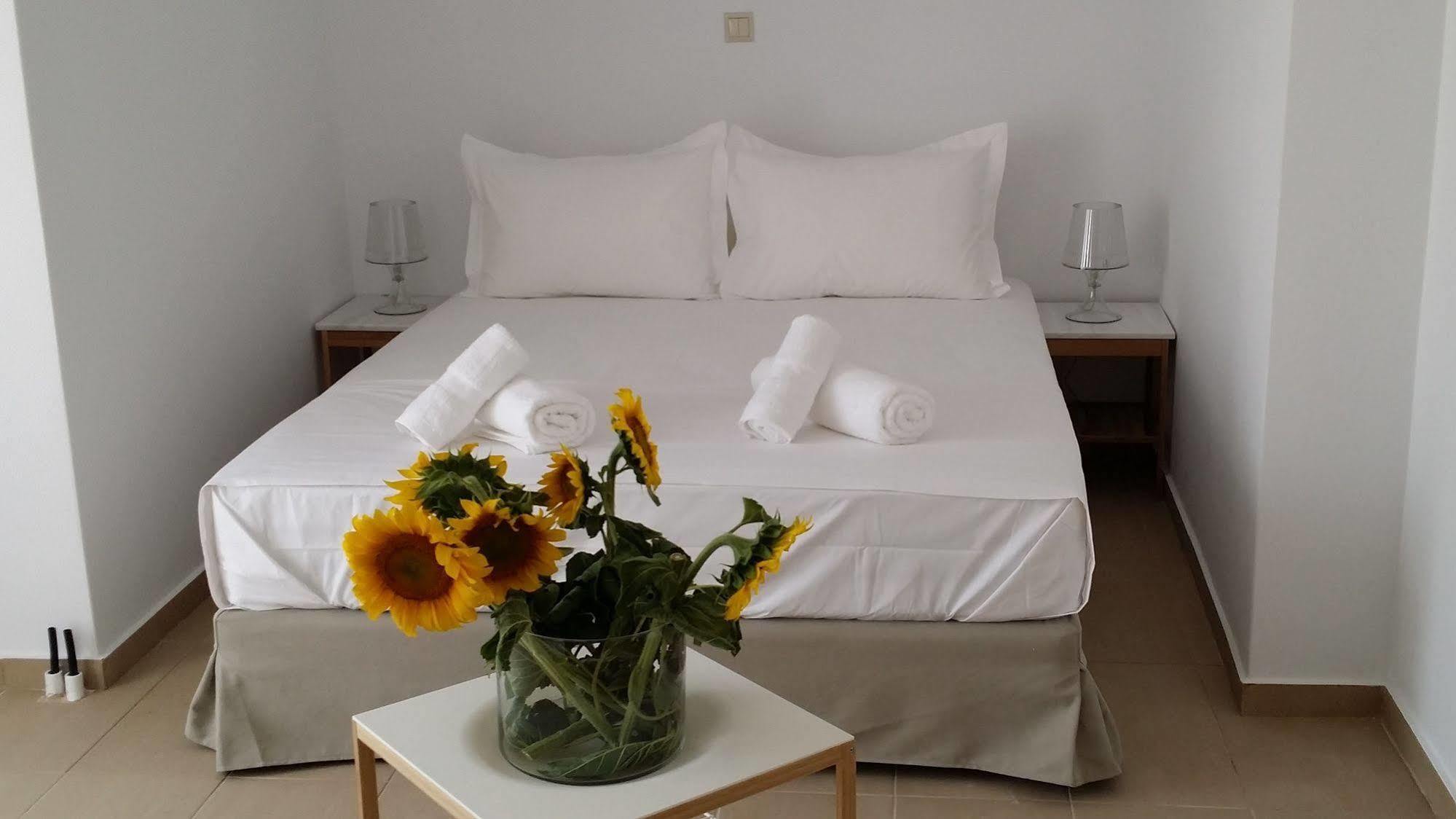 Niovi Boutique Apartments 아피토스 외부 사진