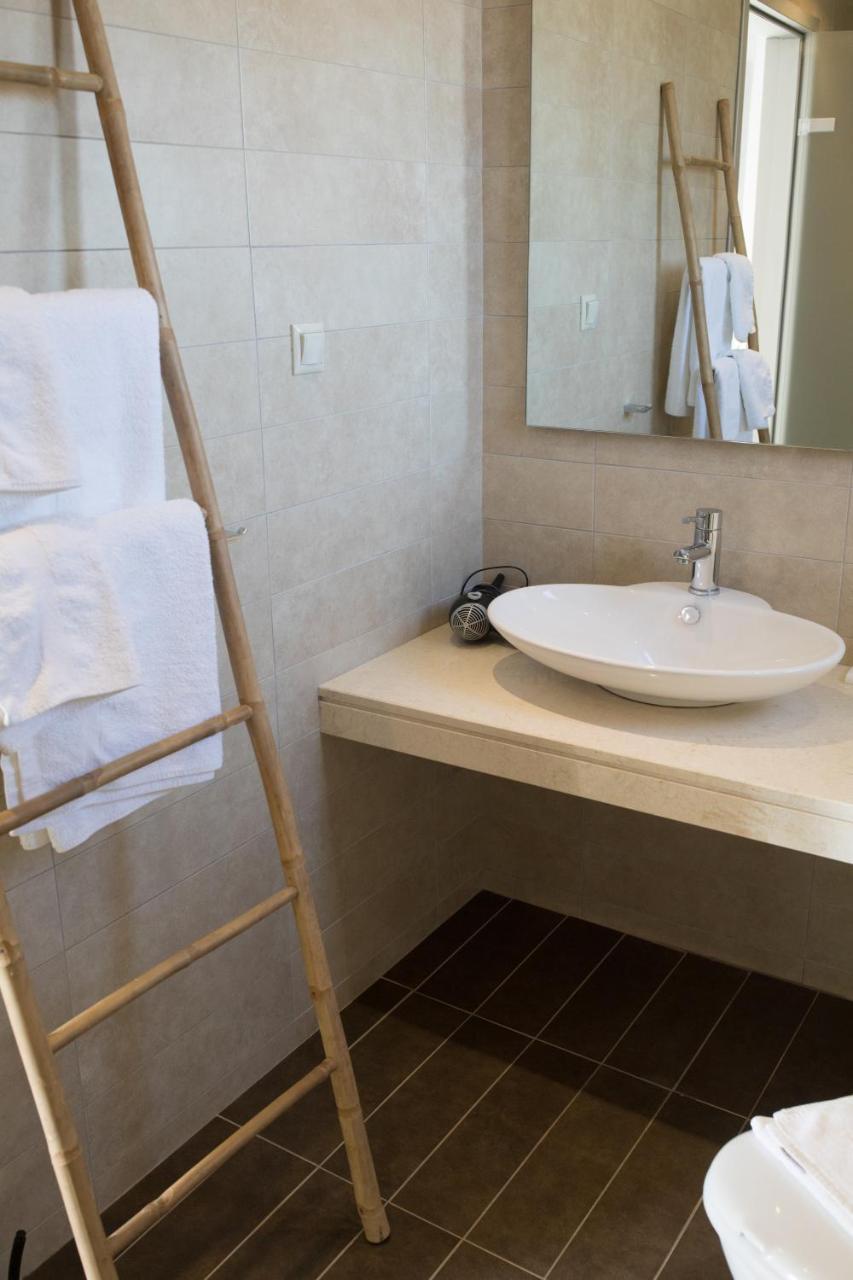 Niovi Boutique Apartments 아피토스 외부 사진