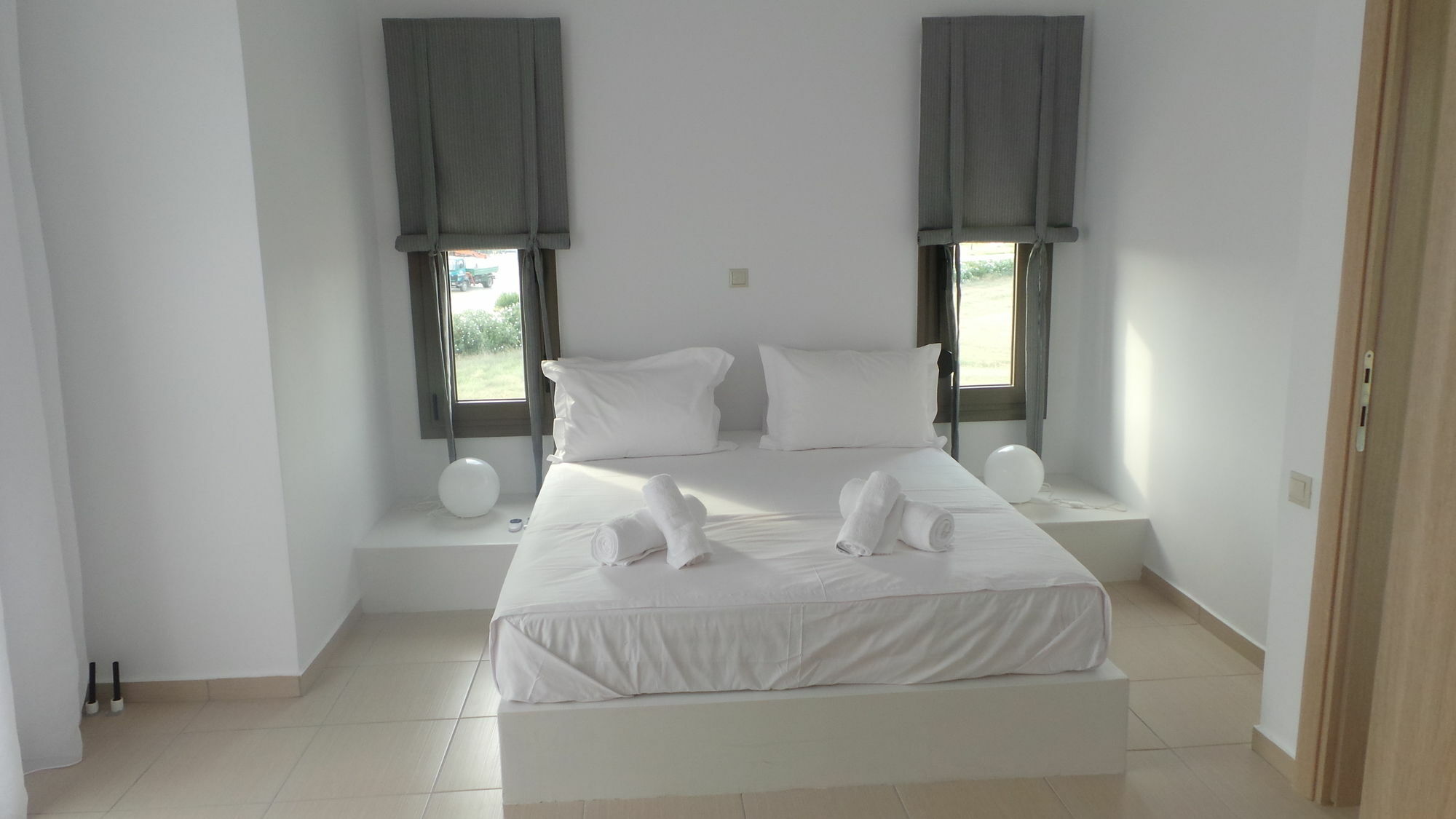 Niovi Boutique Apartments 아피토스 외부 사진